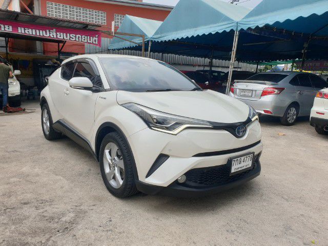 Toyota C-HR 2018 1.8 HV Hi Utility-car ไฮบริด ไม่ติดแก๊ส เกียร์อัตโนมัติ ขาว รูปที่ 3