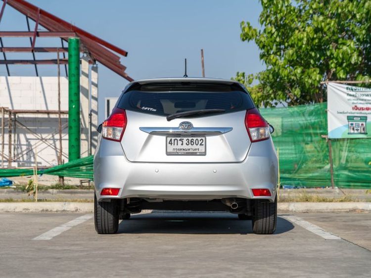 Toyota Yaris 2015 1.2 G Sedan เบนซิน ไม่ติดแก๊ส เกียร์อัตโนมัติ เทา รูปที่ 4