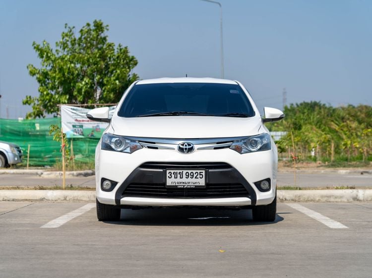 Toyota Vios 2015 1.5 S Sedan เบนซิน ไม่ติดแก๊ส เกียร์อัตโนมัติ ขาว รูปที่ 2