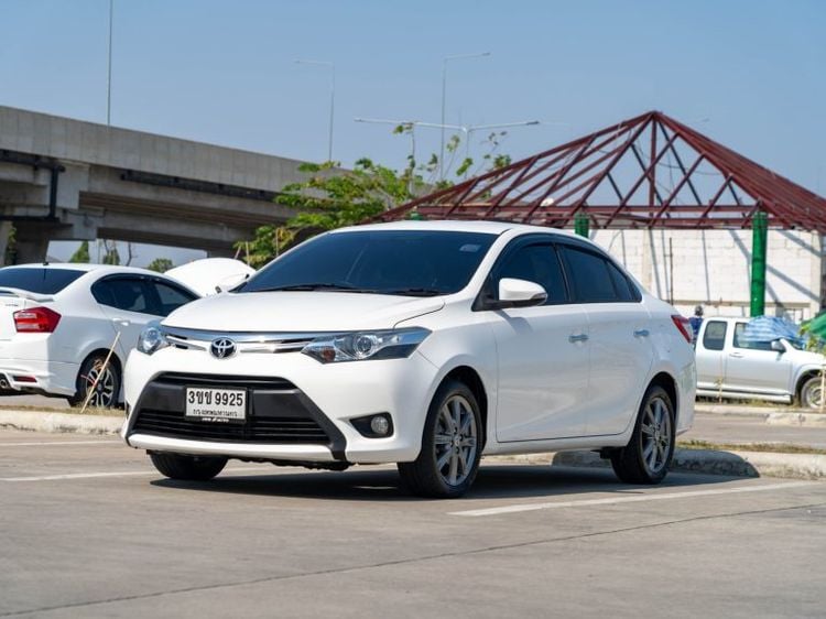 Toyota Vios 2015 1.5 S Sedan เบนซิน ไม่ติดแก๊ส เกียร์อัตโนมัติ ขาว รูปที่ 3
