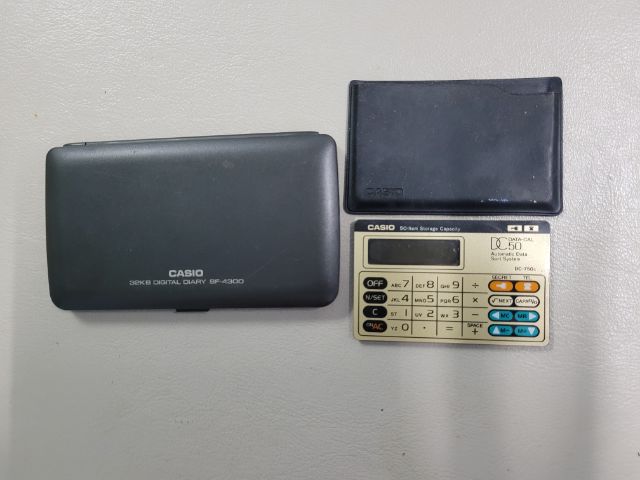 เครื่องคิดเลข คาสิโอ32KB Digital Diary SF-4300 กับยี่ห้อคาสิโอDC-750c GD 50-Item Storage Capacity Automatic Data Sort Systemขายรวม 2 เครื่อง รูปที่ 2