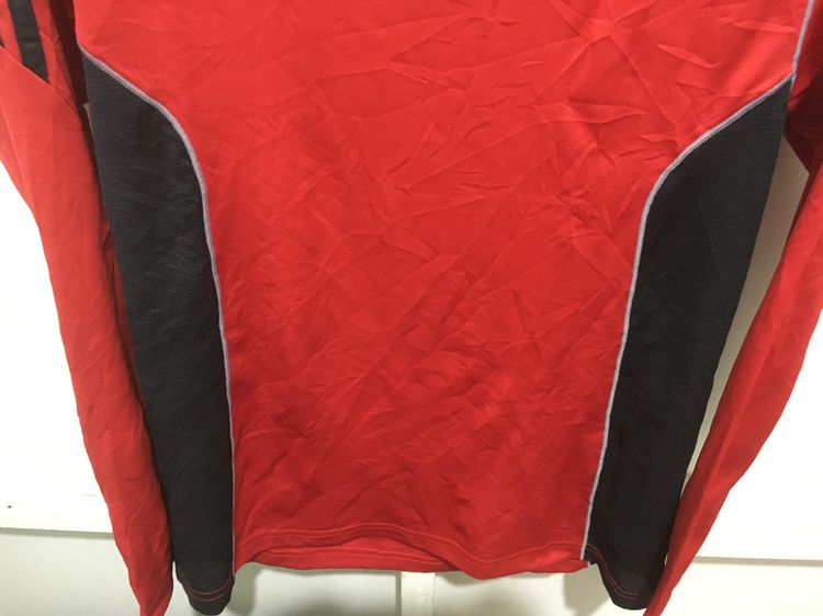 เสื้อกีฬา แขนยาว CLIMACOOL แบรนด์ Adidas สีแดงแถบดำ รูปที่ 4