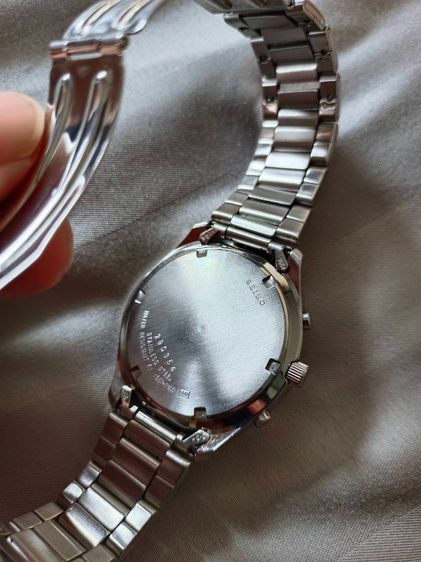 าฬิกา Seiko มือสองของแท้ รุ่น Seiko Solar Chronograph V657-7100 หน้าปัดสีขาว รูปที่ 5