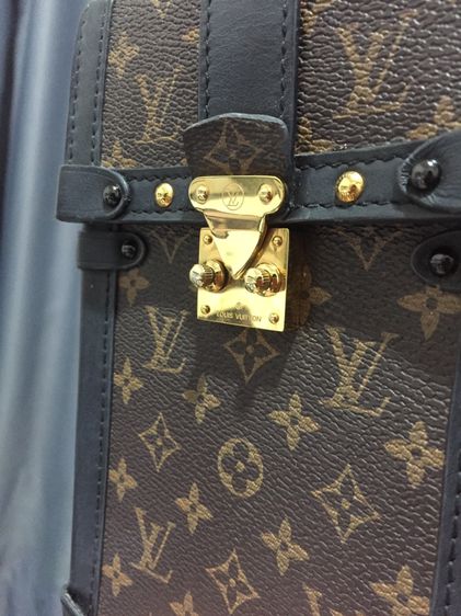 Louis Vuitton -  Pochette Trunk Verticale Crossbody Bag รูปที่ 4