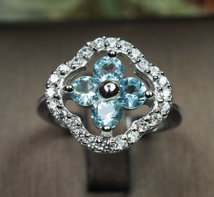 แหวนพลอยแท้โทปาสสีฟ้าใส 1 กะรัต (3221) รูปที่ 4