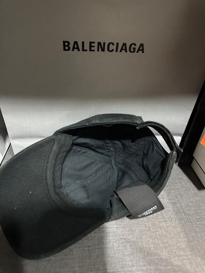 Balenciaga Cap รูปที่ 5