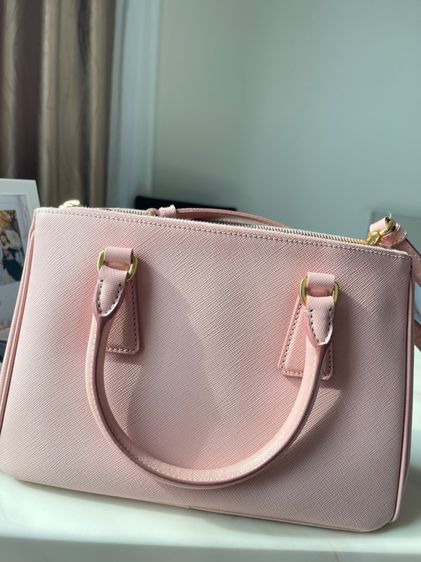 กระเป๋าprada saffiano สีชมพู รูปที่ 7