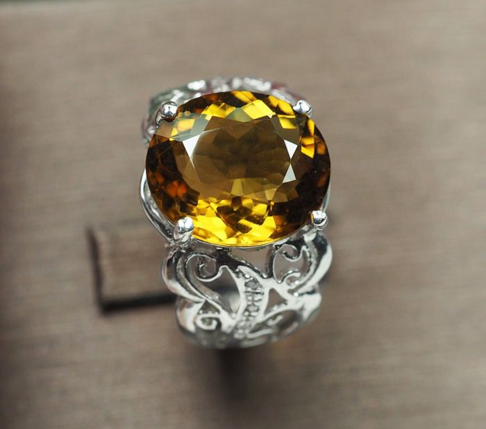 แหวนควอร์ตแท้สีเหลืองทอง 4.85 กะรัต (7525) รูปที่ 3