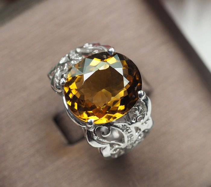 แหวนควอร์ตแท้สีเหลืองทอง 4.85 กะรัต (7525) รูปที่ 4