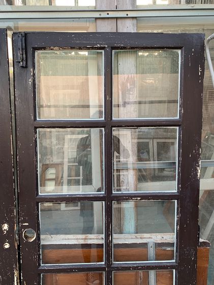 ประตูบานคู่ไม้เต็ง  เคยเป็นสีขาวมาก่อน แต่งร้าน กาแฟแนววินเทจ ดูเก๋า เท่ 180x194x3cm ราคา4000 รูปที่ 8