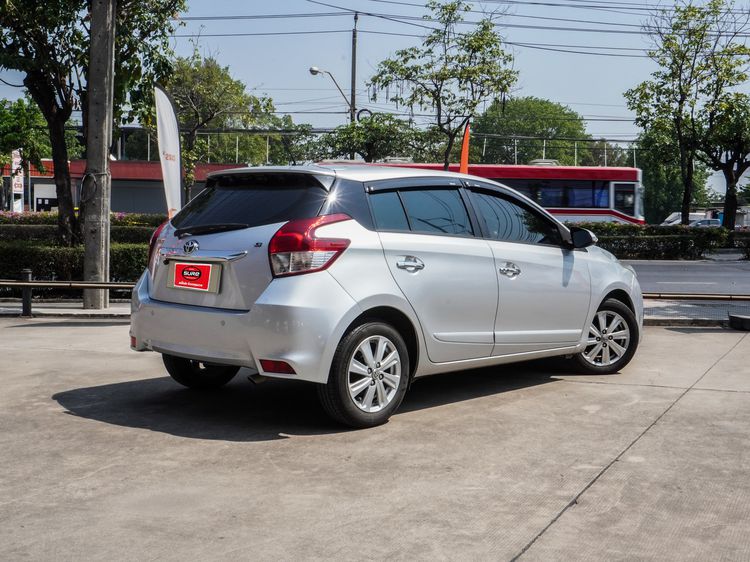 Toyota Yaris 2014 1.2 G Sedan เบนซิน ไม่ติดแก๊ส เกียร์อัตโนมัติ เทา รูปที่ 4