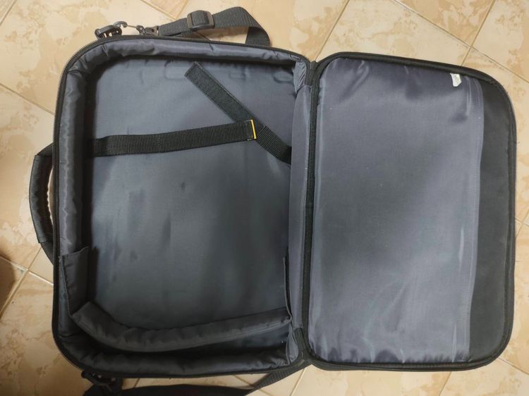 กระเป๋าสะพายใส่โน๊ตบุ๊ค ขนาด 14-17 นิ้ว ยี่ห้อ case logic รูปที่ 4