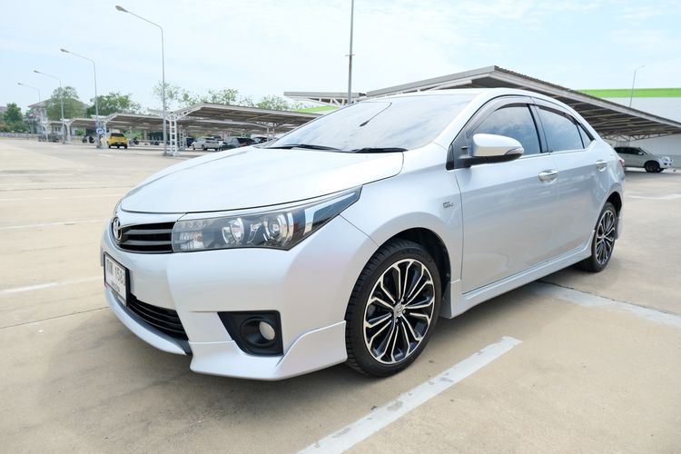 Toyota Altis 2015 1.8 Esport Sedan เบนซิน ไม่ติดแก๊ส เกียร์อัตโนมัติ บรอนซ์เงิน รูปที่ 3