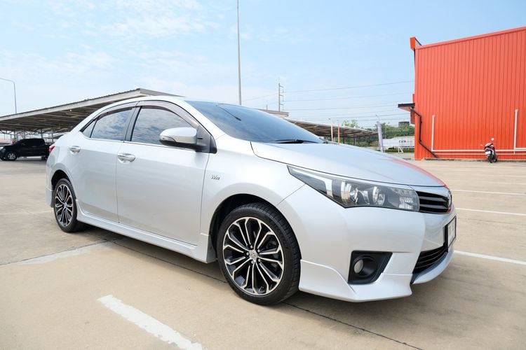 Toyota Altis 2015 1.8 Esport Sedan เบนซิน ไม่ติดแก๊ส เกียร์อัตโนมัติ บรอนซ์เงิน