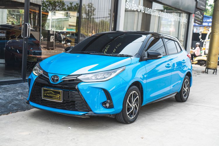 Toyota Yaris 2023 1.2 Sport Premium Sedan เบนซิน ไม่ติดแก๊ส เกียร์อัตโนมัติ ฟ้า รูปที่ 3
