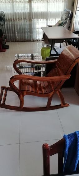 เก้าอีโยก ไม้ประดู่  เป็นของใหม่เอี่ยม เงาวับ รูปที่ 11