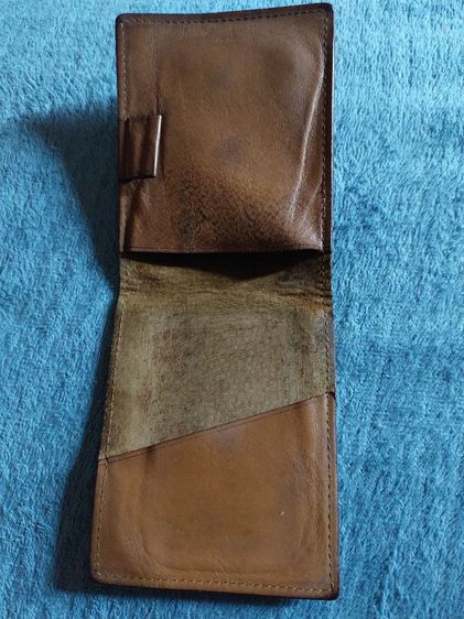 Omega   leather card holder แท้ รูปที่ 2