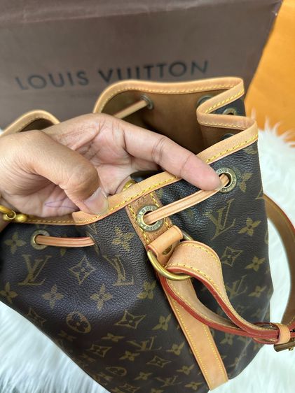 กระเป๋า Louis Vuitton Noe Monogram มือสอง ของแท้ รูปที่ 10