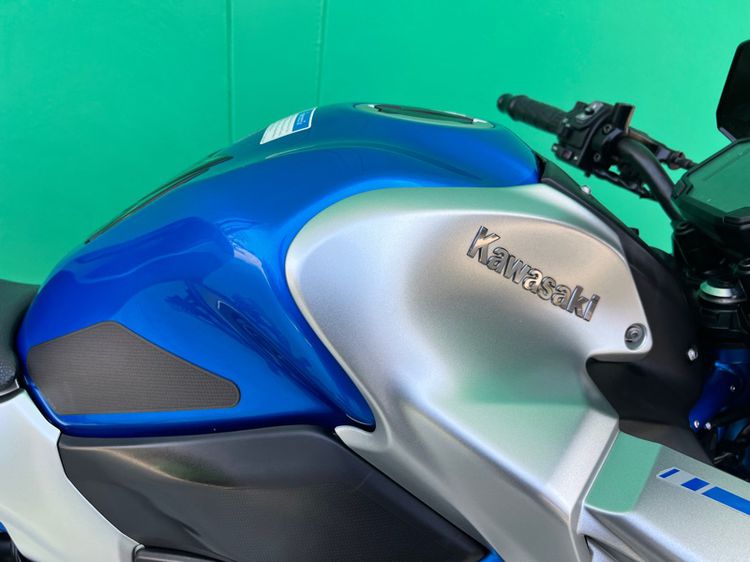 Kawasaki Z900 ABS SE ปี 2021 สีน้ำเงิน รูปที่ 4