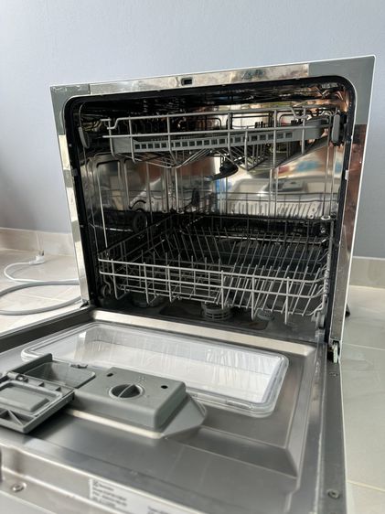 Tabletop dishwasher ELECTROLUX ESF6010BW รูปที่ 2