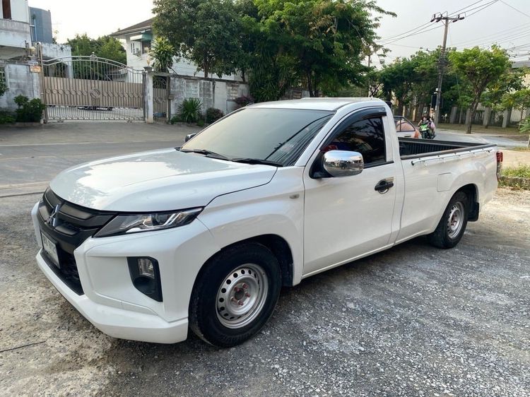 Mitsubishi Triton 2019 2.5 GLS Pickup ดีเซล ไม่ติดแก๊ส เกียร์ธรรมดา ขาว รูปที่ 1
