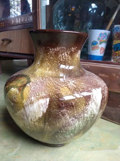vintage Lascaux Seyei Japan cave art pottery vase horse deer Browns greens whitevintageขนาด25x12.5cm
879บาท ค่าจัดส่ง150บาท รูปที่ 3