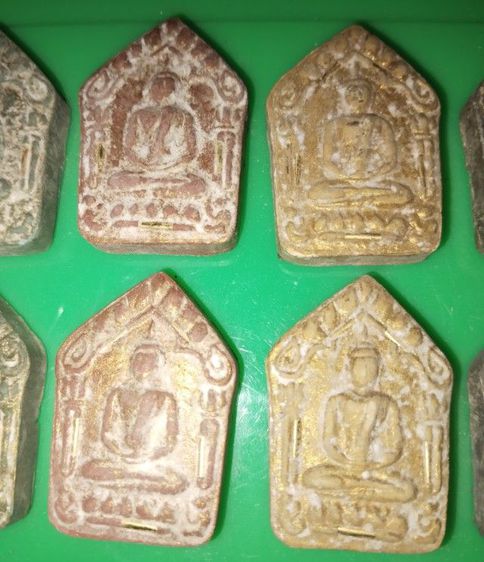 พระขุนแผนใหญ่ หลังฝังขุนแผนเล็ก ปู่ทิม ปี15 10องค์ รูปที่ 4