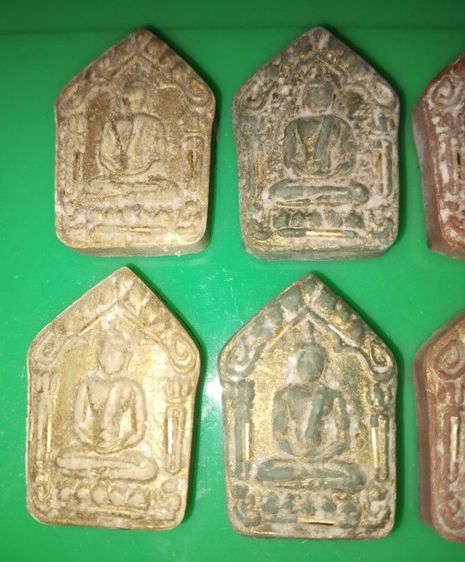 พระขุนแผนใหญ่ หลังฝังขุนแผนเล็ก ปู่ทิม ปี15 10องค์ รูปที่ 3