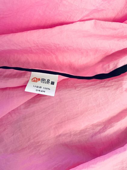 เสื้อคลุมตัดผม-ทำสีผม สีชมพูขลิบขอบดำ ยี่ห้อ LL. Design (สภาพใหม่) มือสองสภาพดี สินค้าญี่ปุ่น-เกาหลีแท้ รูปที่ 5