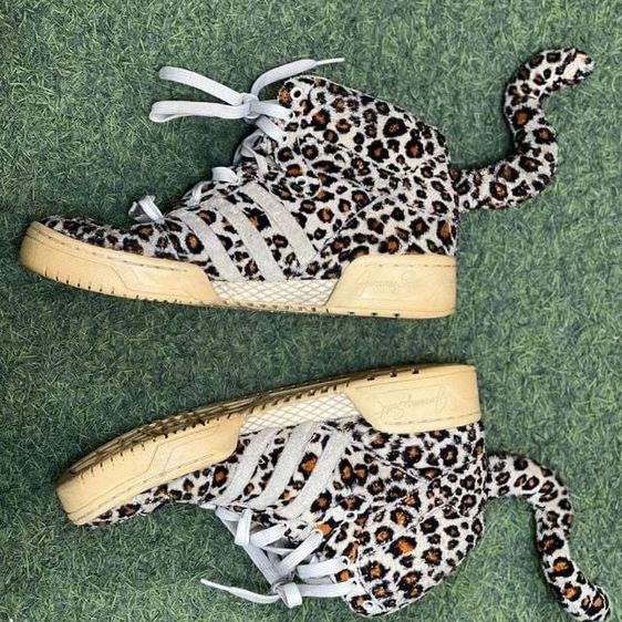 Adidas Originals by Jeremy Scott Leopard
 รูปที่ 5