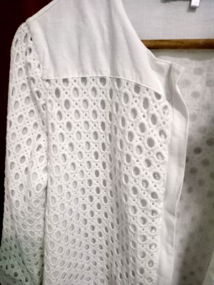 Zara TRAFALUC เสื้อคลุมผู้หญิง สีขาว แขนยาว  มีซับในตัว ซิปยาวจากคอถึงชายเสื้อ ซิปสภาพดี ถอดออกได้ปกติ สภาพดี รูปที่ 12