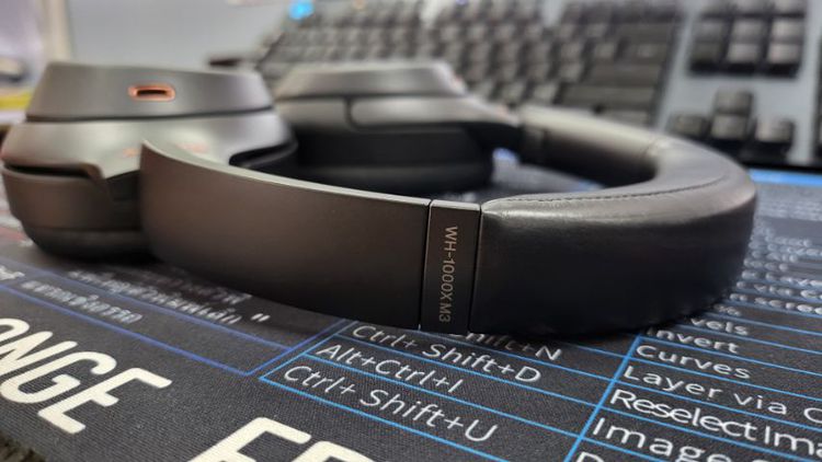 Sony WH-1000XM3 หูฟังไร้สาย ตัดเสียงรบกวน พร้อมไมโครโฟน รูปที่ 4