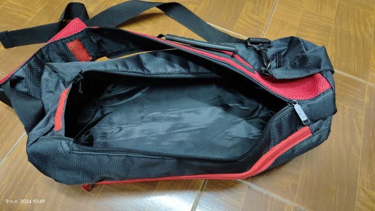 ขายกระเป๋าLEVI'Sสีดำแดงสวยใหม่ราคา300บาท รูปที่ 5