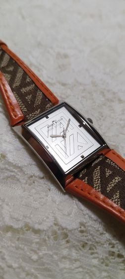 นาฬิกา AK Anne Klein

 รูปที่ 2