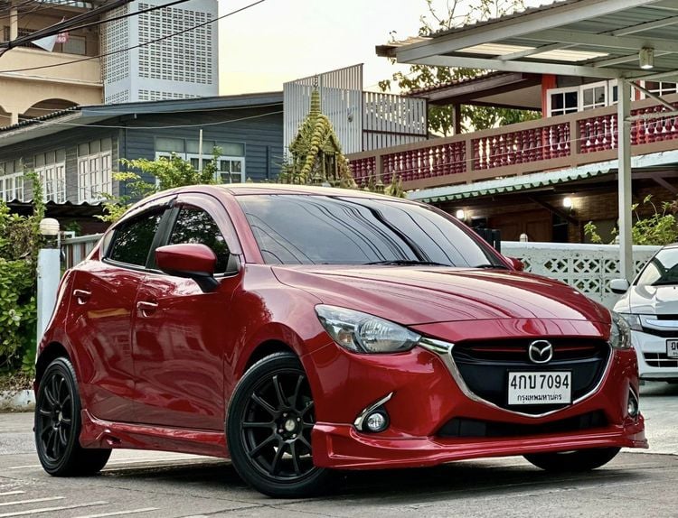 Mazda Mazda 2 2015 1.3 High Plus Sedan เบนซิน ไม่ติดแก๊ส เกียร์อัตโนมัติ แดง