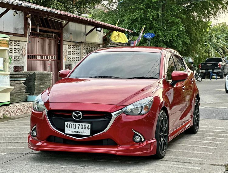 Mazda Mazda 2 2015 1.3 High Plus Sedan เบนซิน ไม่ติดแก๊ส เกียร์อัตโนมัติ แดง รูปที่ 3