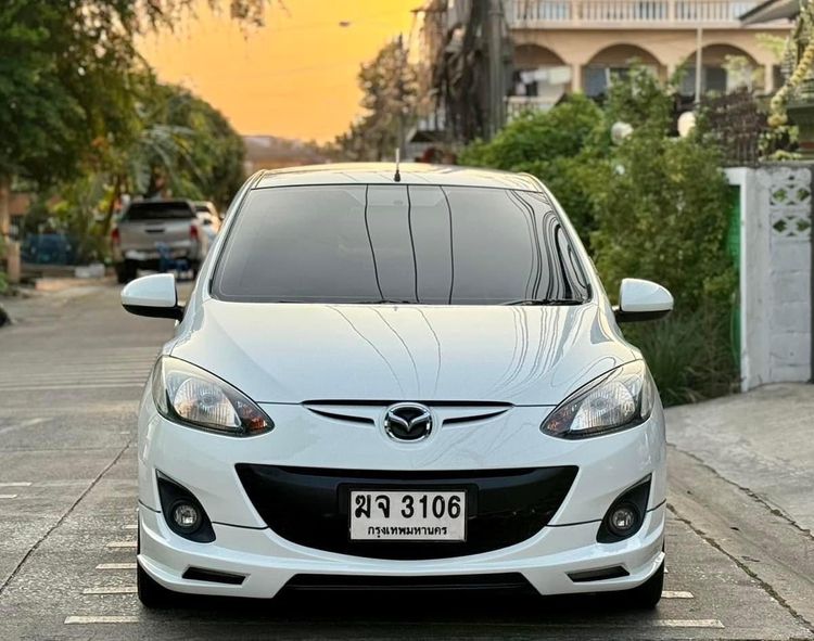 Mazda Mazda 2 2011 1.5 Groove Sedan เบนซิน ไม่ติดแก๊ส เกียร์อัตโนมัติ ขาว รูปที่ 3