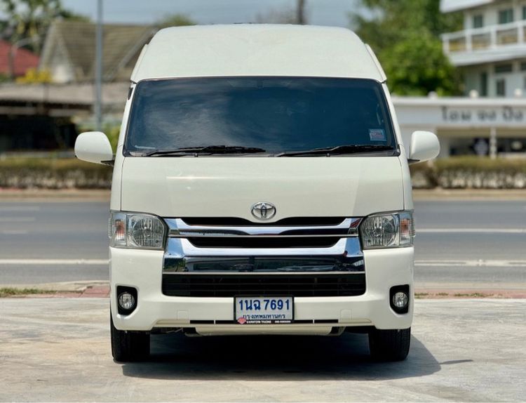 Toyota Commuter 2018 3.0 Van ดีเซล ไม่ติดแก๊ส เกียร์ธรรมดา ขาว รูปที่ 2