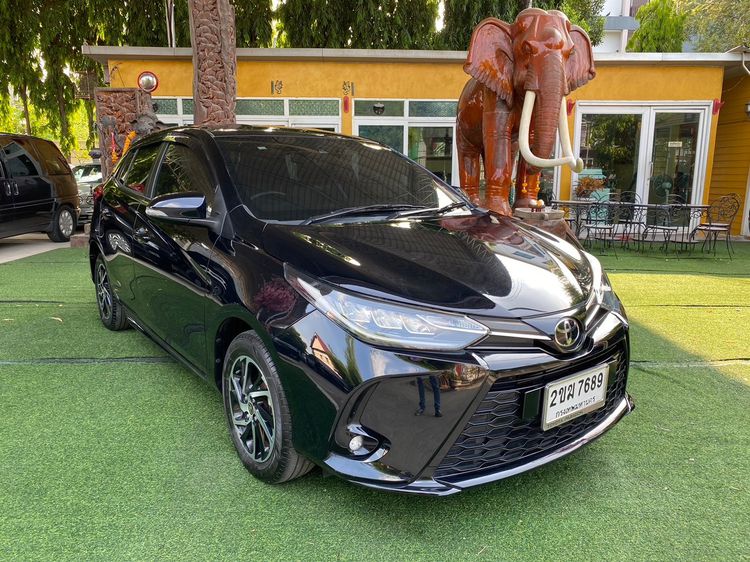 Toyota Yaris 2021 1.2 Sport Premium Sedan เบนซิน ไม่ติดแก๊ส เกียร์อัตโนมัติ ดำ รูปที่ 3