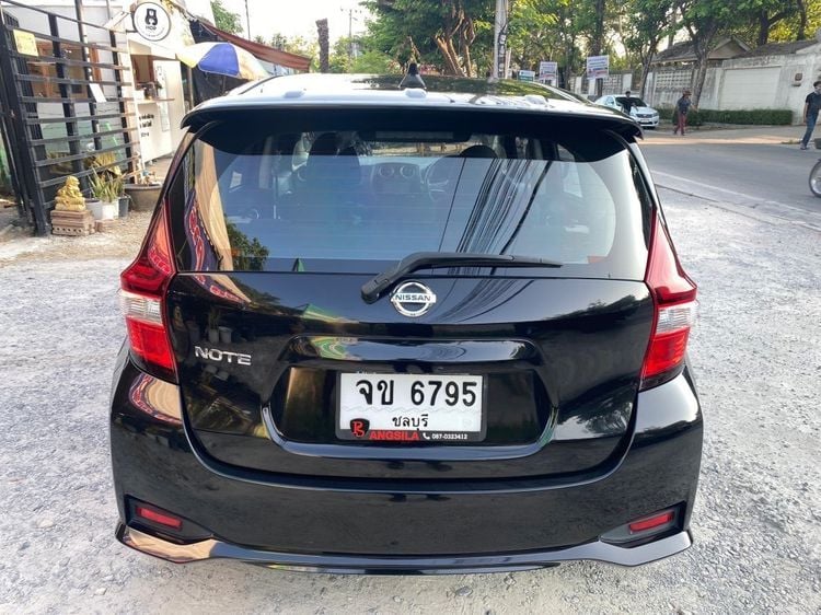 Nissan Note 2017 1.2 VL Sedan เบนซิน ไม่ติดแก๊ส เกียร์อัตโนมัติ ดำ รูปที่ 4
