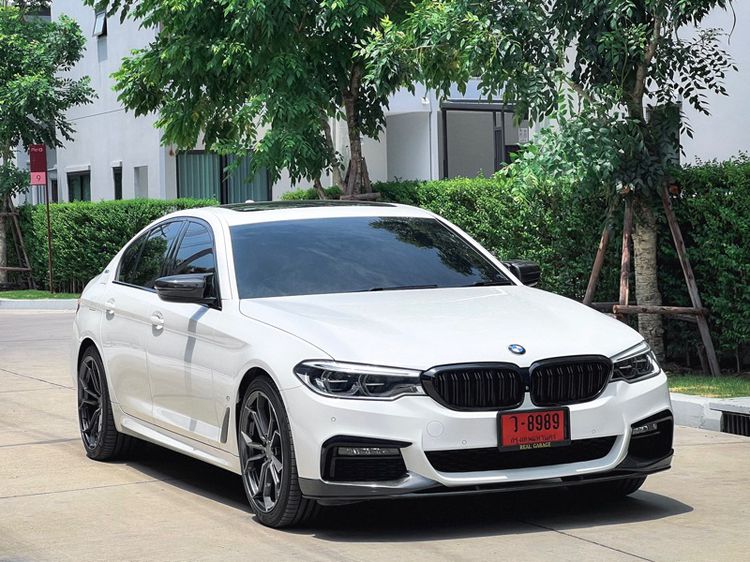 BMW Series 5 2019 530e Sedan ปลั๊กอินไฮบริด (PHEV) ไม่ติดแก๊ส เกียร์อัตโนมัติ ขาว รูปที่ 3