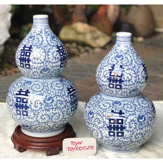 แจกันคู่ทรงน้ำเต้าเรียกทรัพย์ กระเบื้องเคลือบน้ำเงินขาว Blue and White Porcelain Chinese Handmade Decorative Vase รูปที่ 3