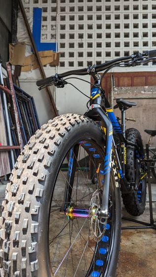 จักรยาน fatbike khs5000 carbon ชุดเกียร์ใหม่ sram gx angel 12 สปีด  เบรคmagura mt หลักอานยืดยุบได้งานoemไต้หวันสั่งประกอบมาจากไต้หวันแสนกว่า รูปที่ 8