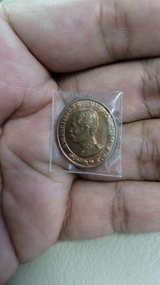 เหรียญหลวงพ่อคูณ วัดบ้านไร่ จ.นครราชสีมา เนื้อทองแดงรมดำ รุ่น ไฮเทค ช็อป'95
สภาพสวยเดิมๆผิวหิ้งแห้ง เจ้าของเก็บสะสมไว้อย่างดี รูปที่ 8