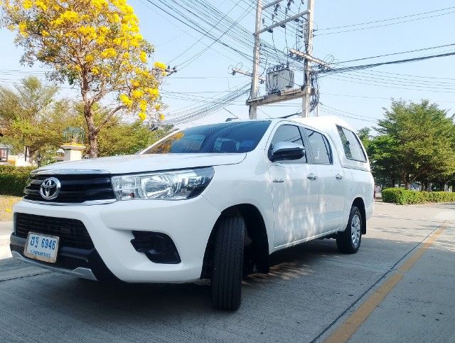 Toyota Hilux Revo 2018 2.4 J Plus Pickup ดีเซล ไม่ติดแก๊ส เกียร์ธรรมดา ขาว รูปที่ 2