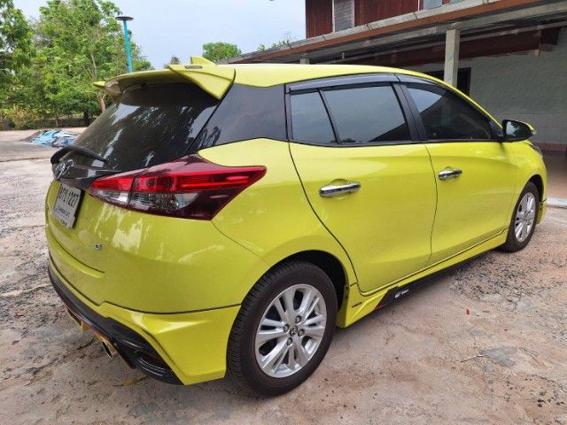Toyota Yaris 2018 1.2 G Plus Utility-car เบนซิน ไม่ติดแก๊ส เกียร์อัตโนมัติ เขียว รูปที่ 3