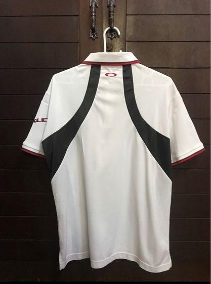 เสื้อโปโล OAKLEY Sport POLO แท้ 💯 size M ขนาด อก 21 ยาว 27.5 นิ้ว สภาพใหม่มาก ทรงสวย ดีเทลดี เนื้อผ้าระบายอากาศดีมาก หายากน่าสะสมครับ รูปที่ 2