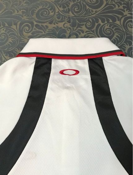 เสื้อโปโล OAKLEY Sport POLO แท้ 💯 size M ขนาด อก 21 ยาว 27.5 นิ้ว สภาพใหม่มาก ทรงสวย ดีเทลดี เนื้อผ้าระบายอากาศดีมาก หายากน่าสะสมครับ รูปที่ 9