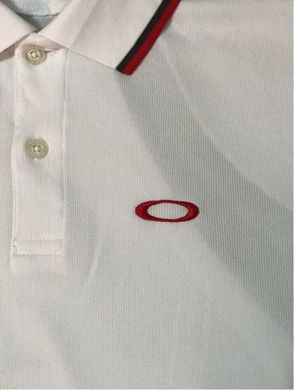 เสื้อโปโล OAKLEY Sport POLO แท้ 💯 size M ขนาด อก 21 ยาว 27.5 นิ้ว สภาพใหม่มาก ทรงสวย ดีเทลดี เนื้อผ้าระบายอากาศดีมาก หายากน่าสะสมครับ รูปที่ 5