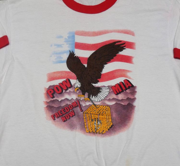 Pow mia freedom now screen star vtg.80s ringer t- shirt  USA Eagle Flag America รูปที่ 7